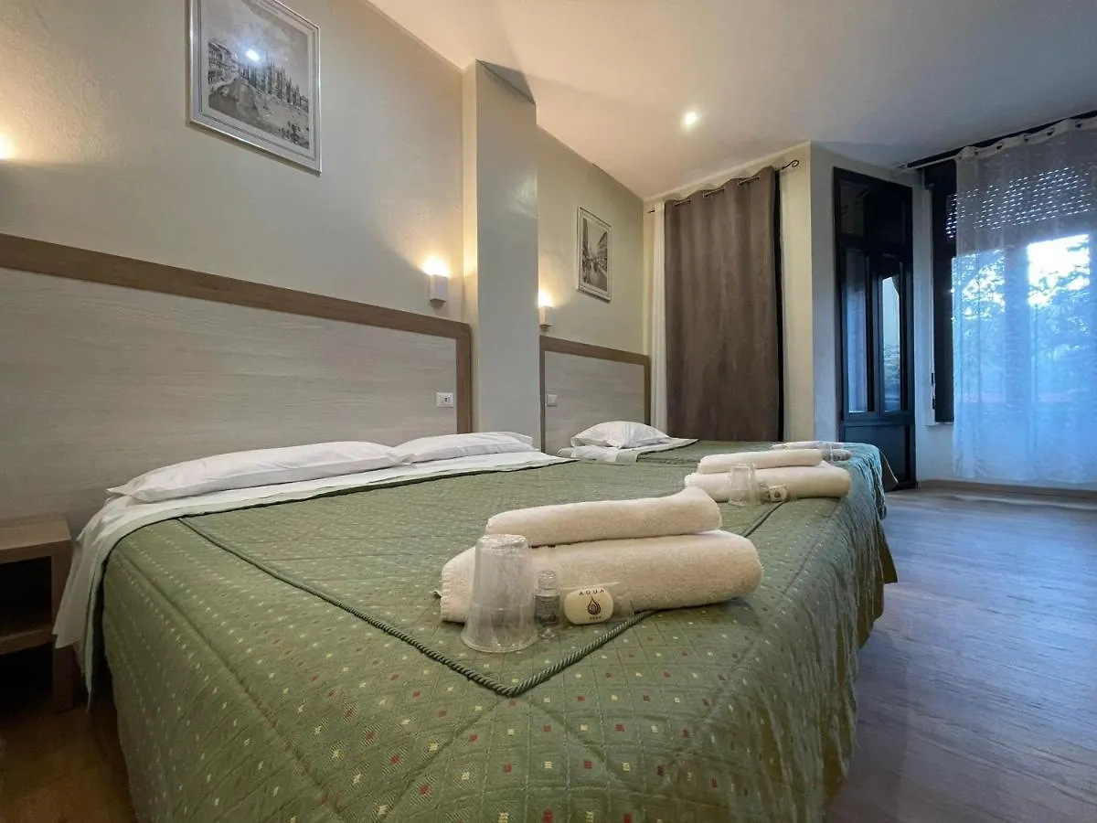 Hotel Milano Hostel