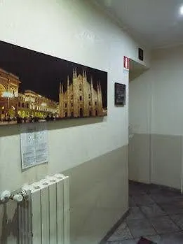 Milano Hostel 2*,